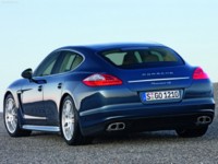 Porsche Panamera 2010 Poster 581218