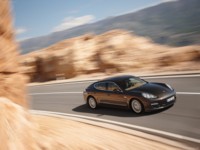 Porsche Panamera 2010 Poster 581429
