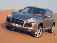 Porsche Cayenne Turbo S 2006 Longsleeve T-shirt #581715