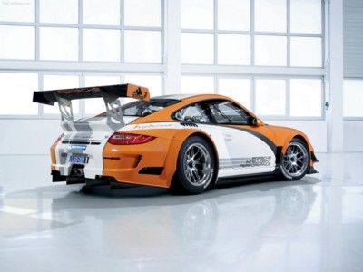 Porsche 911 GT3 R Hybrid 2011 Poster 581989