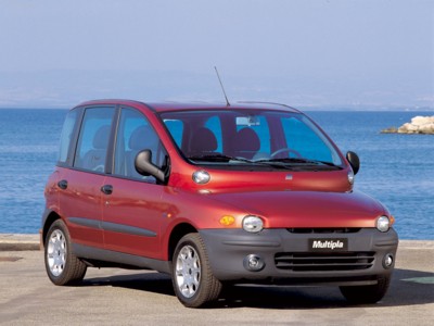 Fiat Multipla 2002 Poster with Hanger