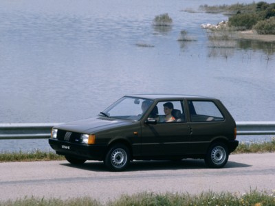Fiat Uno 1990 calendar