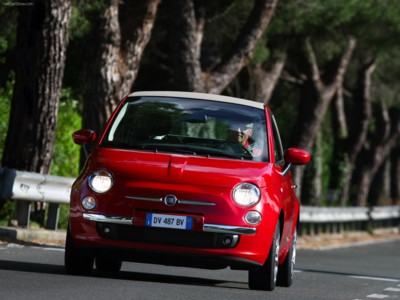 Fiat 500C 2010 Poster 595396