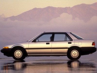 Honda Accord Sedan 1986 tote bag