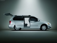 Hyundai Entourage 2007 Poster 601887