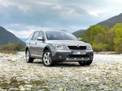 Skoda Octavia Scout 2010 Poster 605012