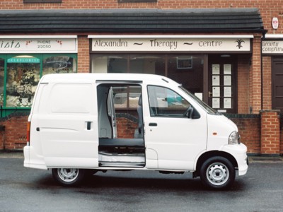Daihatsu Extol Compact Van 2005 calendar