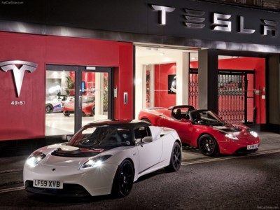 Tesla Roadster UK-Version 2010 poster