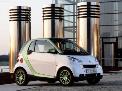Smart fortwo electric drive 2010 Poster 608107