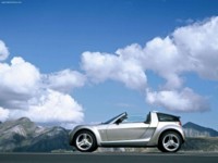 Smart Roadster Coupe 2003 Poster 608162