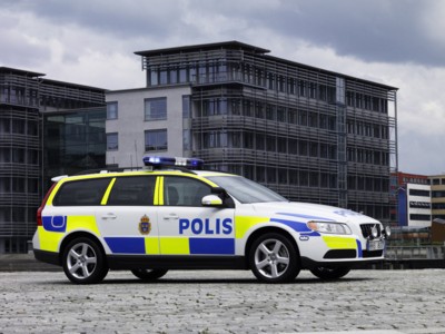 Volvo V70 Police car 2008 poster