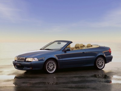 Volvo C70 Convertible 2004 Poster 609726