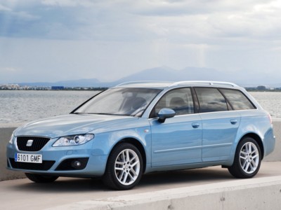 Seat Exeo ST 2010 canvas poster