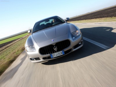 Maserati Quattroporte Sport GT S 2010 poster