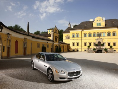 Maserati Quattroporte 2009 Poster 613583