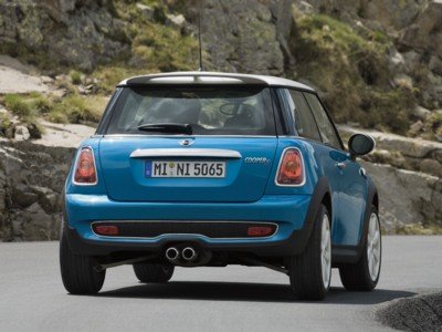 Mini Cooper S 2007 Poster with Hanger