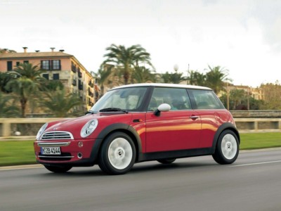 Mini Cooper 2004 puzzle 619386