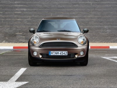 Mini One Clubman 2009 canvas poster