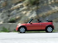 Mini Cooper Convertible 2005 hoodie #619506