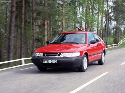Saab 900 Coupe 1997 pillow