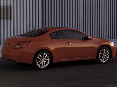 Nissan Altima Coupe 2010 mouse pad