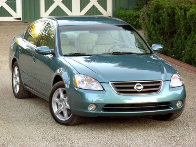 Nissan Altima 2004 poster