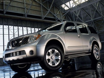 Nissan Pathfinder 2005 tote bag