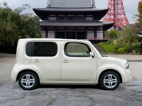 Nissan Cube 2010 Poster 623691
