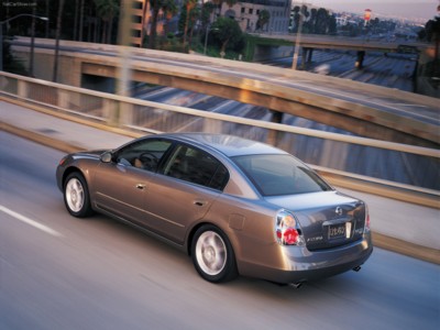 Nissan Altima 2004 canvas poster