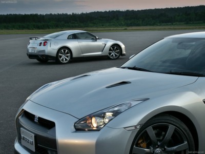 Nissan GT-R 2008 Poster 624228