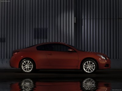 Nissan Altima Coupe 2010 Poster 625127