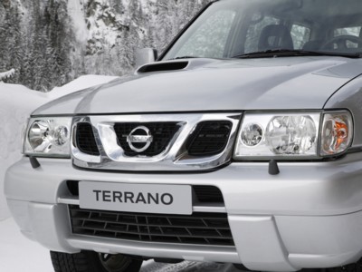 Nissan Terrano 2005 Mouse Pad 625665