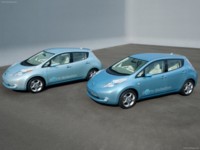 Nissan LEAF 2011 Poster 625666