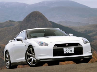 Nissan GT-R 2008 Poster 625814