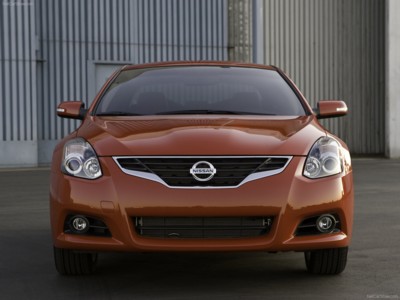 Nissan Altima Coupe 2010 Poster 626340