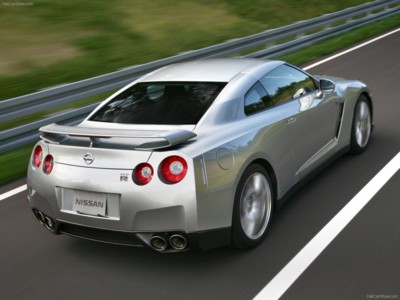 Nissan GT-R 2008 Poster 626406
