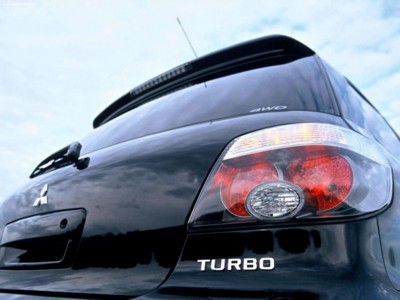 Mitsubishi Outlander Turbo European Version 2004 Poster 629011