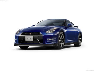 Nissan GT-R 2011 Mouse Pad 677154