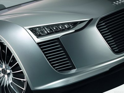 Audi e-tron Spyder Concept 2010 Poster 677617