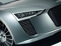 Audi e-tron Spyder Concept 2010 Poster 677617