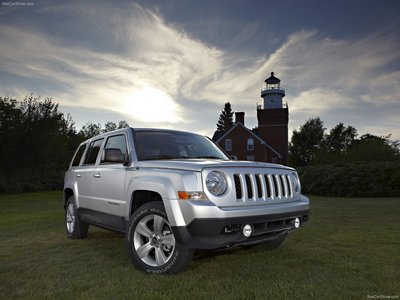 Jeep Patriot 2011 canvas poster