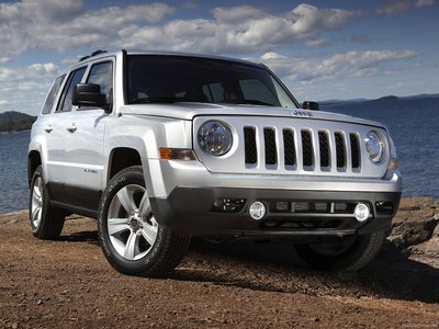 Jeep Patriot 2011 puzzle 678028