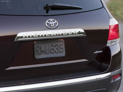 Toyota Highlander 2011 stickers 678135