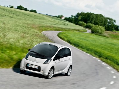 Citroen C-Zero 2011 Poster 679655