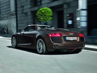 Audi R8 Spyder 4.2 FSI quattro 2011 Mouse Pad 680906