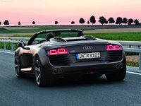 Audi R8 Spyder 4.2 FSI quattro 2011 Longsleeve T-shirt #681018