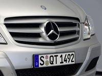 Mercedes-Benz Viano 2011 hoodie #681828