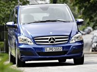 Mercedes-Benz Viano 2011 Longsleeve T-shirt #682055