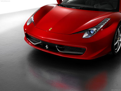 Ferrari 458 Italia 2011 Poster 682404