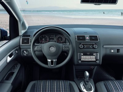 Volkswagen CrossTouran 2011 poster
